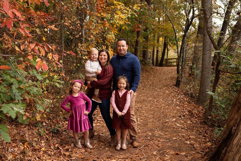 LightCreative_202411_BrandiAlex_RaleighFallMiniSession_HistoricYatesMillCountyPark_RaleighFamilyPhotographer_010_blog