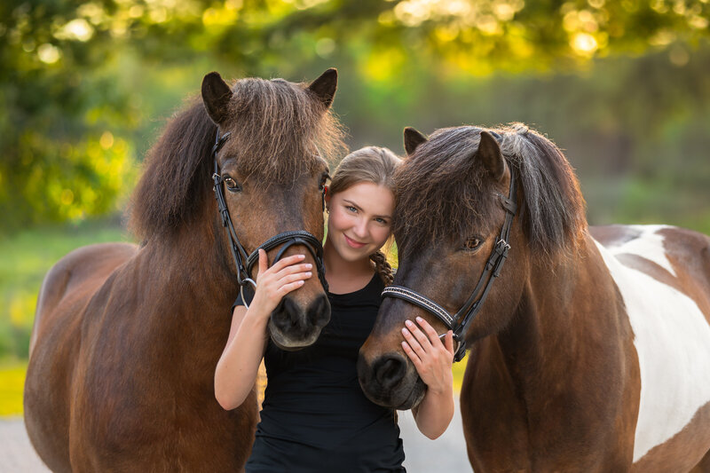 US/Icelandic Horse Trainer