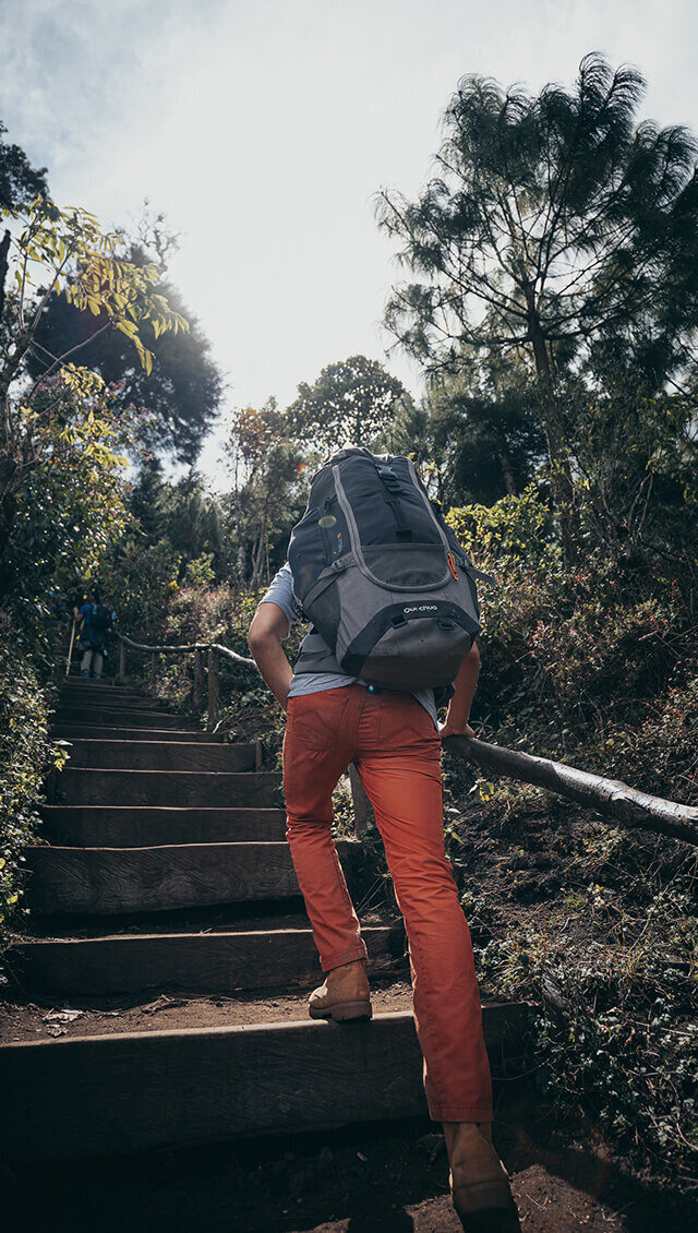 acatenango-volcano-hike-guatemala-gabriela-sapon