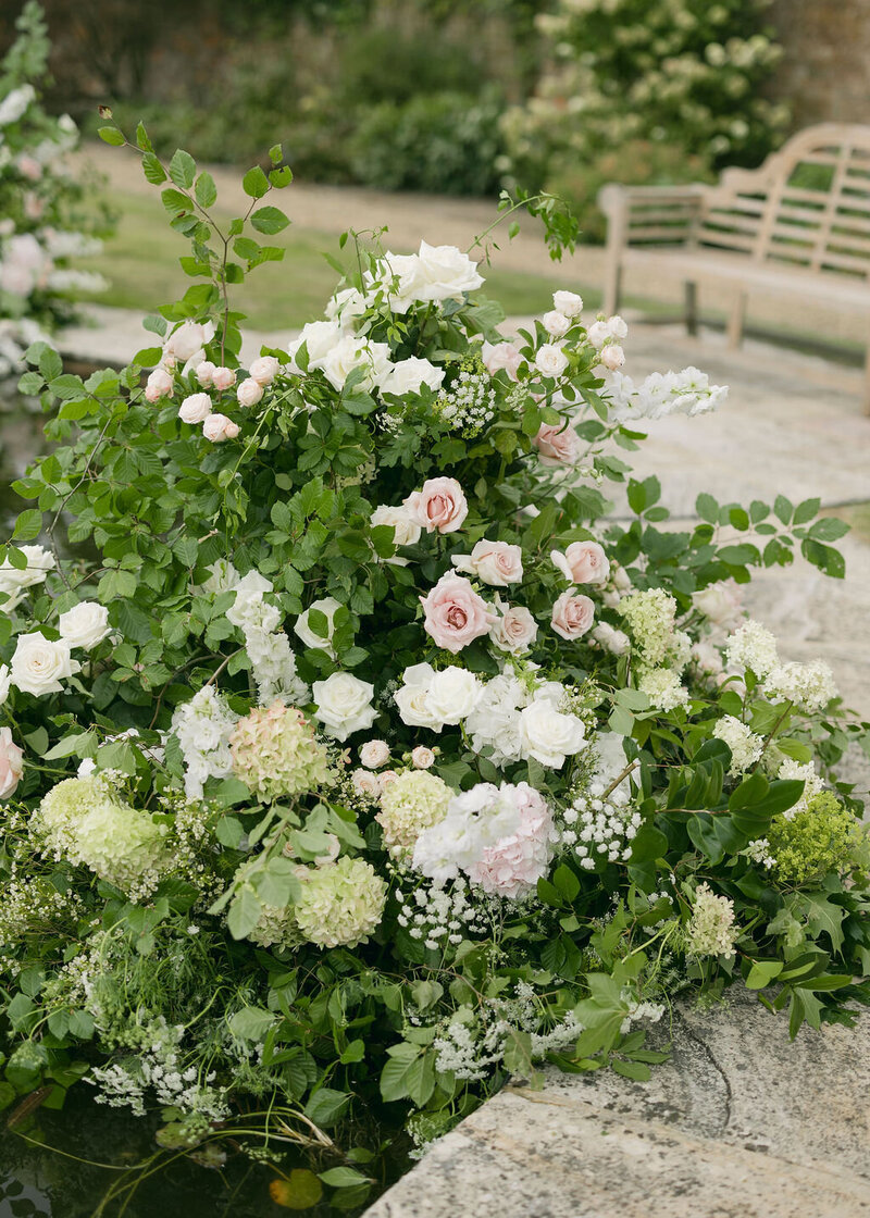 Wedding florist Cornwell Manor 