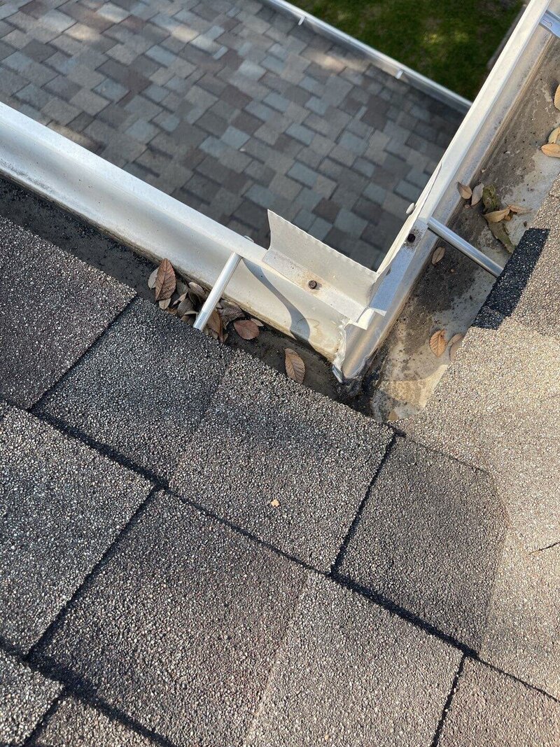 Gutter cleaning in Conroe.