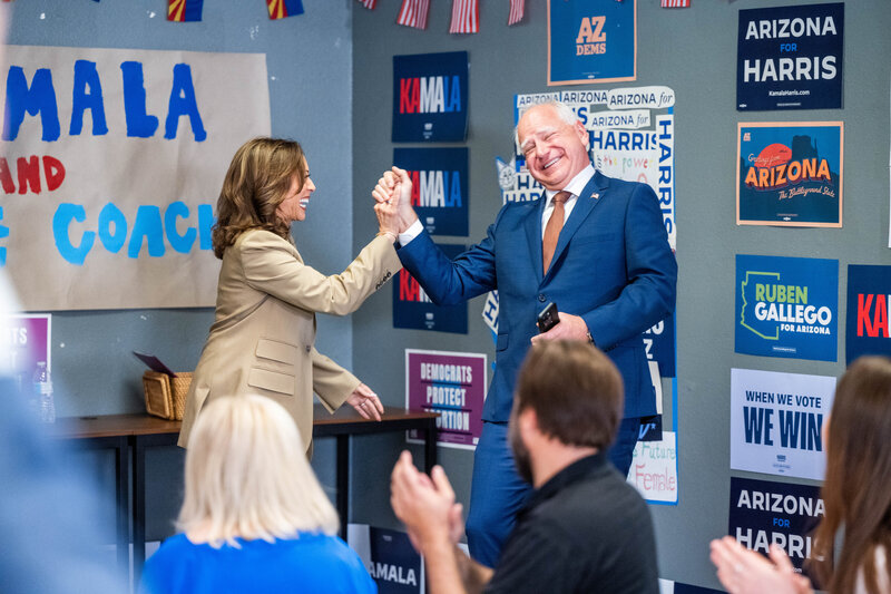 washington-dc-political-photographer-vice-president-kamala-harris-governor-tim-walz-phoenix-arizona-rally-4