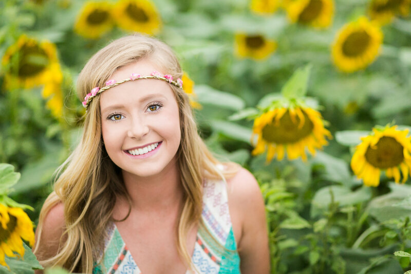 senior-session-north-carolina-sunflowers