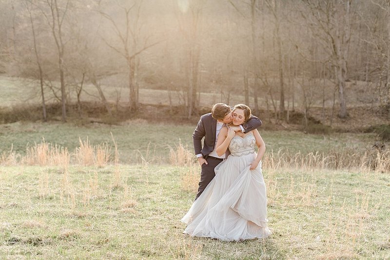 Indiana_The_Wilds_Wedding_Event_Venue_Blue_White_Wedding_Ideas_Boho_Chic_Weddings_10