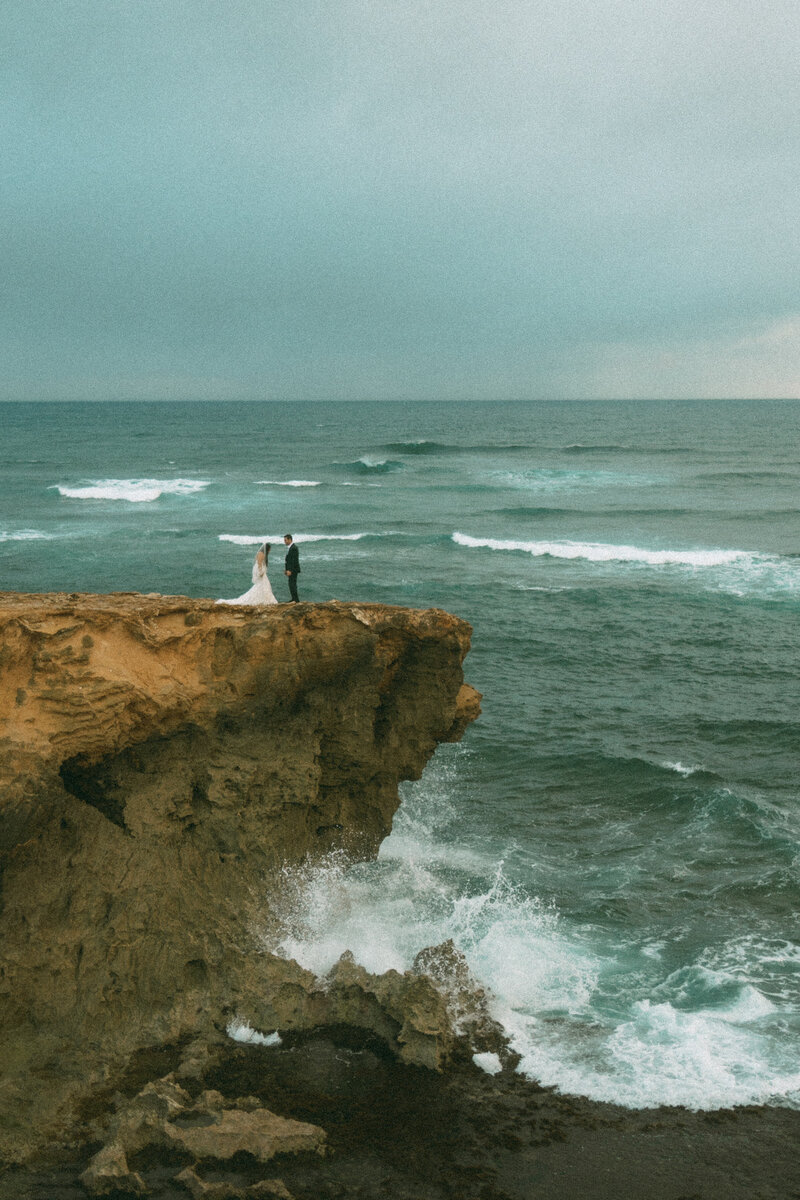 kauai-hawaii-cliff-elopement-jayde-mikenzie-photography-1