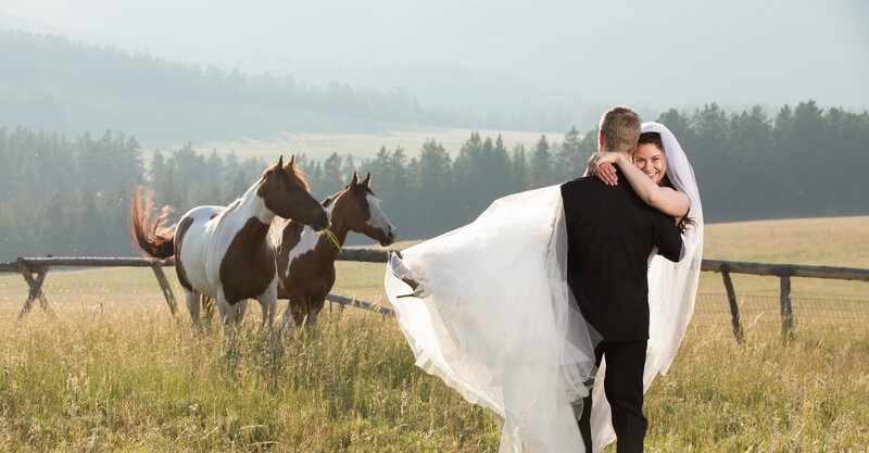 Colorado-Wedding-Photographer-Mountain-Couple-Wildflower-Weddings-2