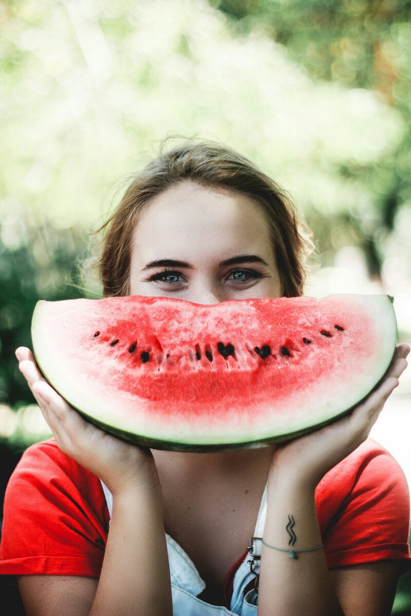 Eating healthy food for weight loss