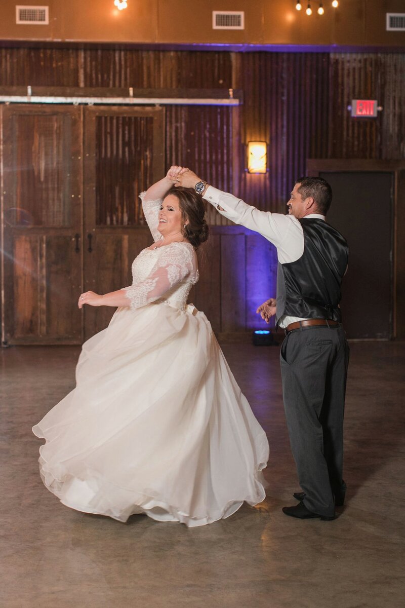 Mike&JulieBeneaththeOaksWedding-473