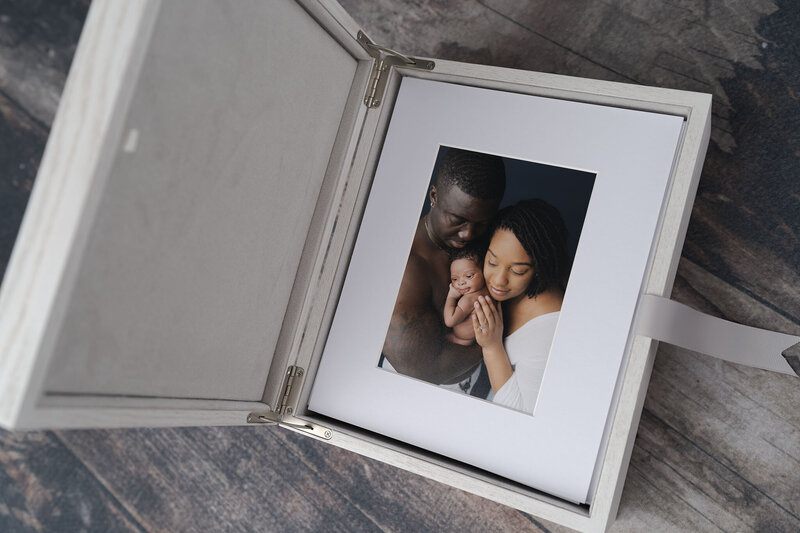 8x10_white_ultimate_story_box_family_3_website