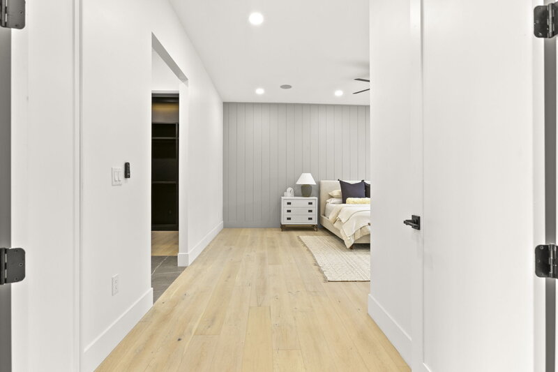 50-web-or-mls-6315-e-corrine-dr