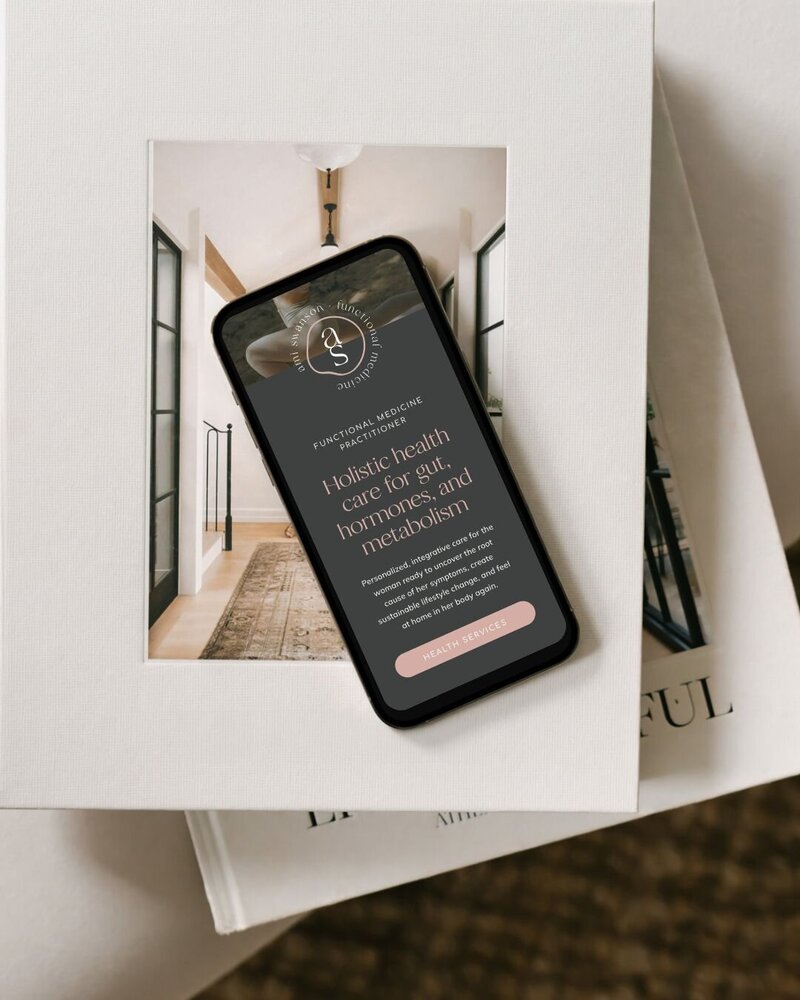 showit website design on mobile device for functional medicine
