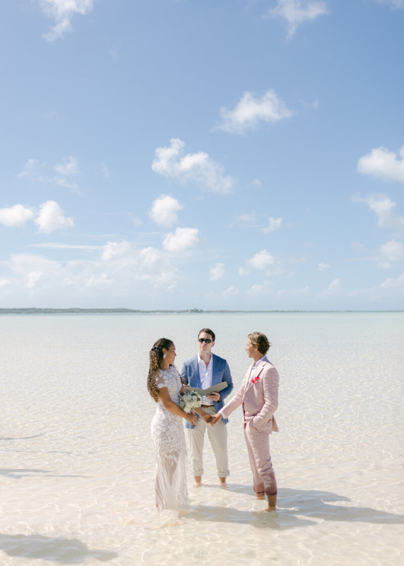 alessandra-shane-harbour-island-wedding-hollyclarkphotography-h-492