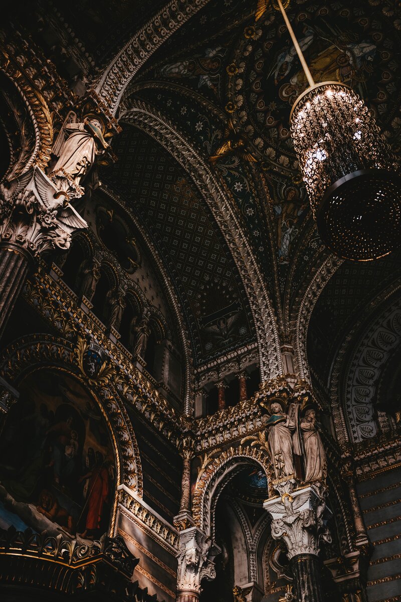 adrien-olichon-_kNEgjza0t8-unsplash
