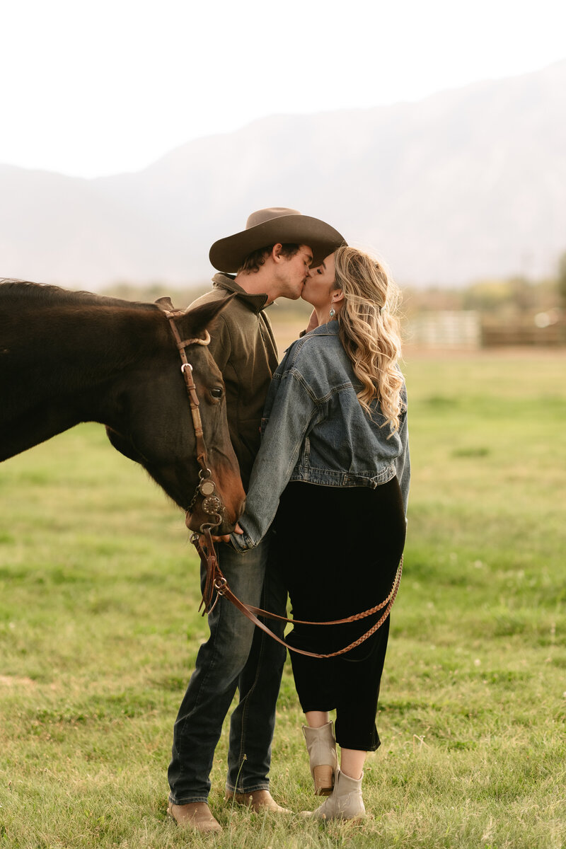 Couple at sunset during a Western-themed photoshoot in Redding, CA.