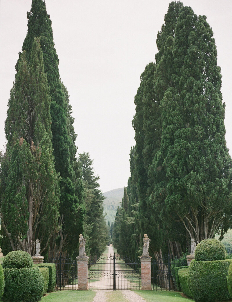 Borgo-Stomennano-Tuscany-Wedding-Hilary-Louis-3