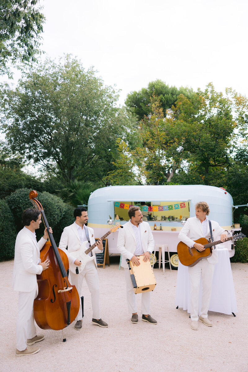 wedding sorgues vaucluse photographer victoria le petit-63