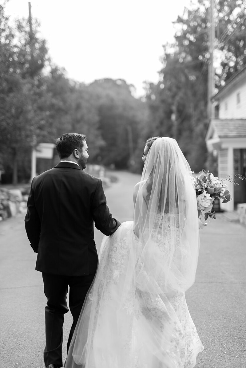 graybarns-silvermine-norwalk-wedding-19