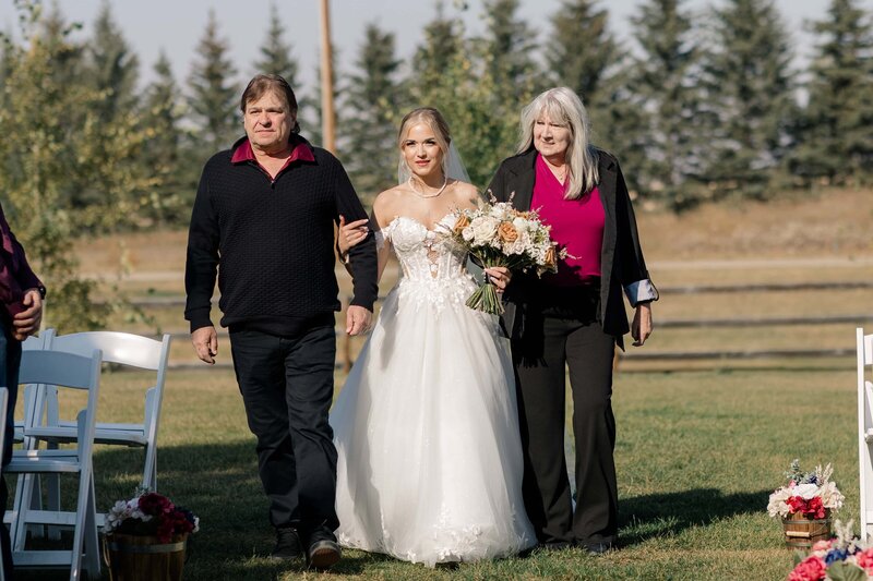 Edmonton Wedding Photos - Pine and Pond Wedding Venue (111)