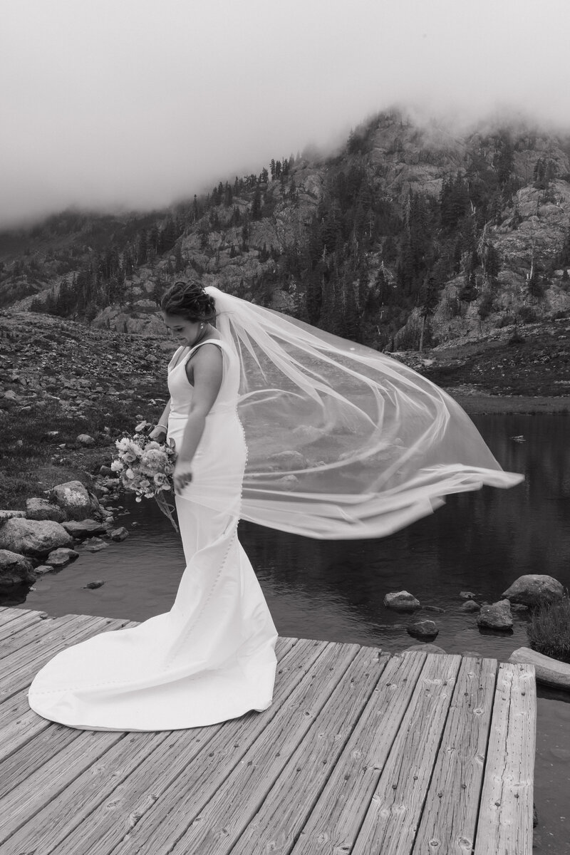 PNW Adventure Elopement Photographer40