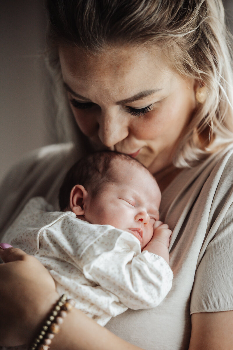 Newborn Tineke Oving