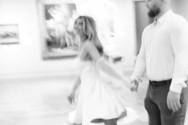 Minneapolis-Institute-Art-Engagement-photo-inspiration-art-gallery-alexandra-robyn-wedding_0008