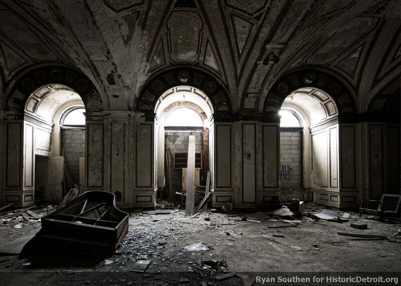 Lee Plaza Grand Ballroom_5