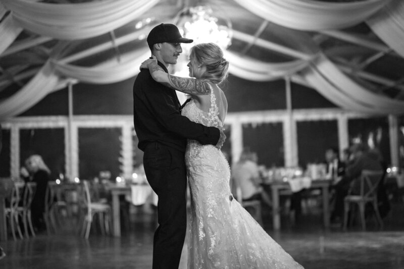 Edmonton Wedding Photos - Pine and Pond Wedding Venue (223)