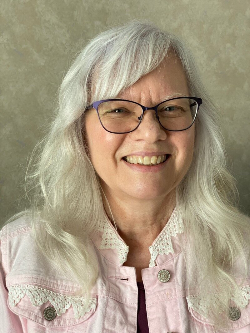 Image of Laura Nowlen Gracious Encounters Bible teacher