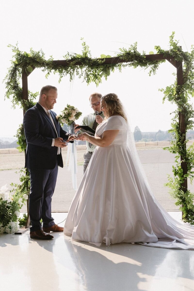 classic-and-documentary-style-wedding-photography-304