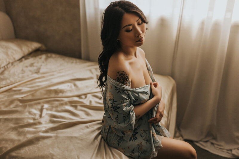 boudoir photography client gazing into the camera