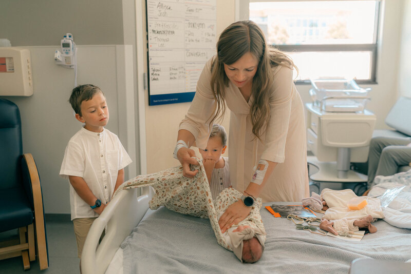 Fresh 48 Photography at Intermountain’s American Fork Hospital | Utah Newborn Photographer--2
