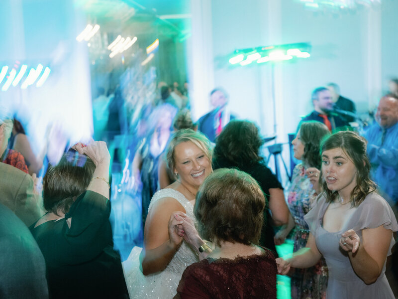 Indiana_Michigan_Wedding Planner_Carmel Indiana_Hotel Carmichael_Reception_Dance Floor_Bride