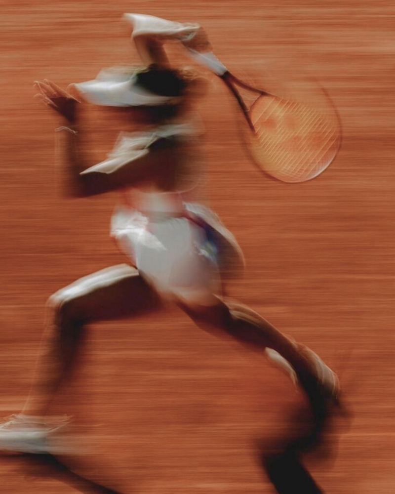 Athletes training with injury prevention and muscle performance in focus