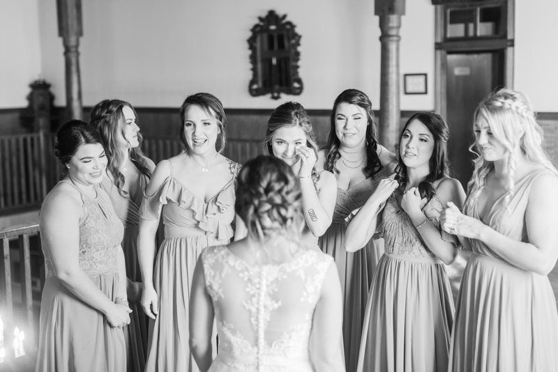 Warehouse-Event-Center-Rayne-Wedding-Photographer_09