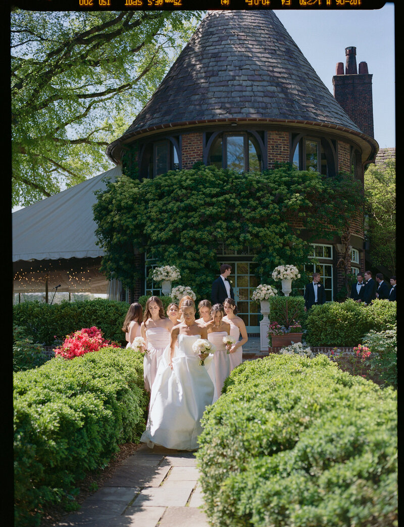 Philadelphia-Film-Wedding-Photographer_0025