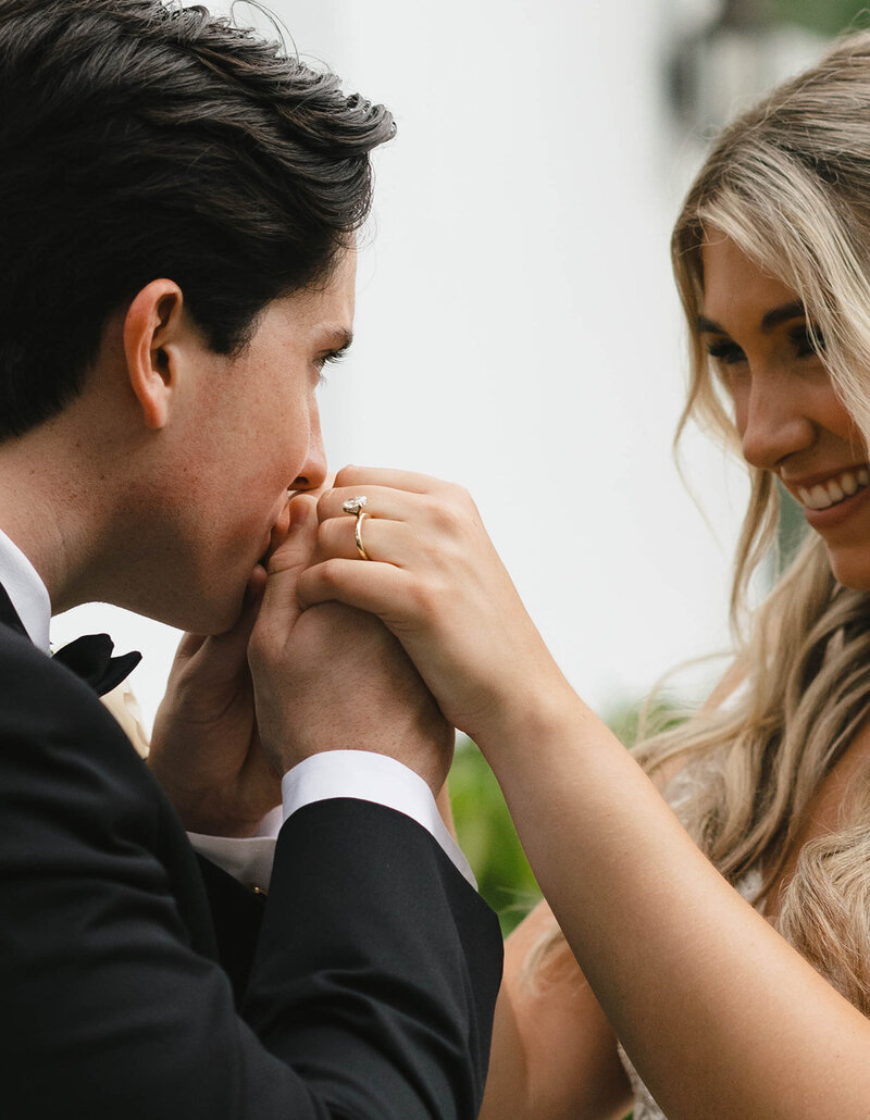 Timeless wedding at Tampa Yacht & Country Club with white and gold palette