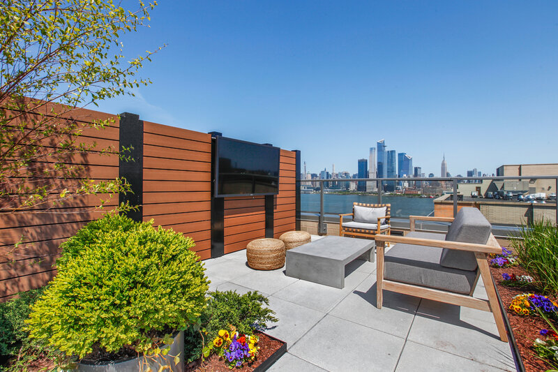 1425 Hudson-Rooftop Amenities8