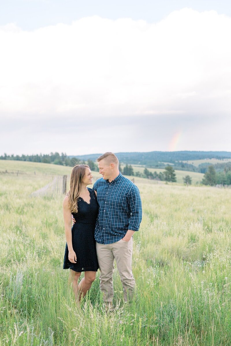 Playful Engagement with a Mountain View_0016
