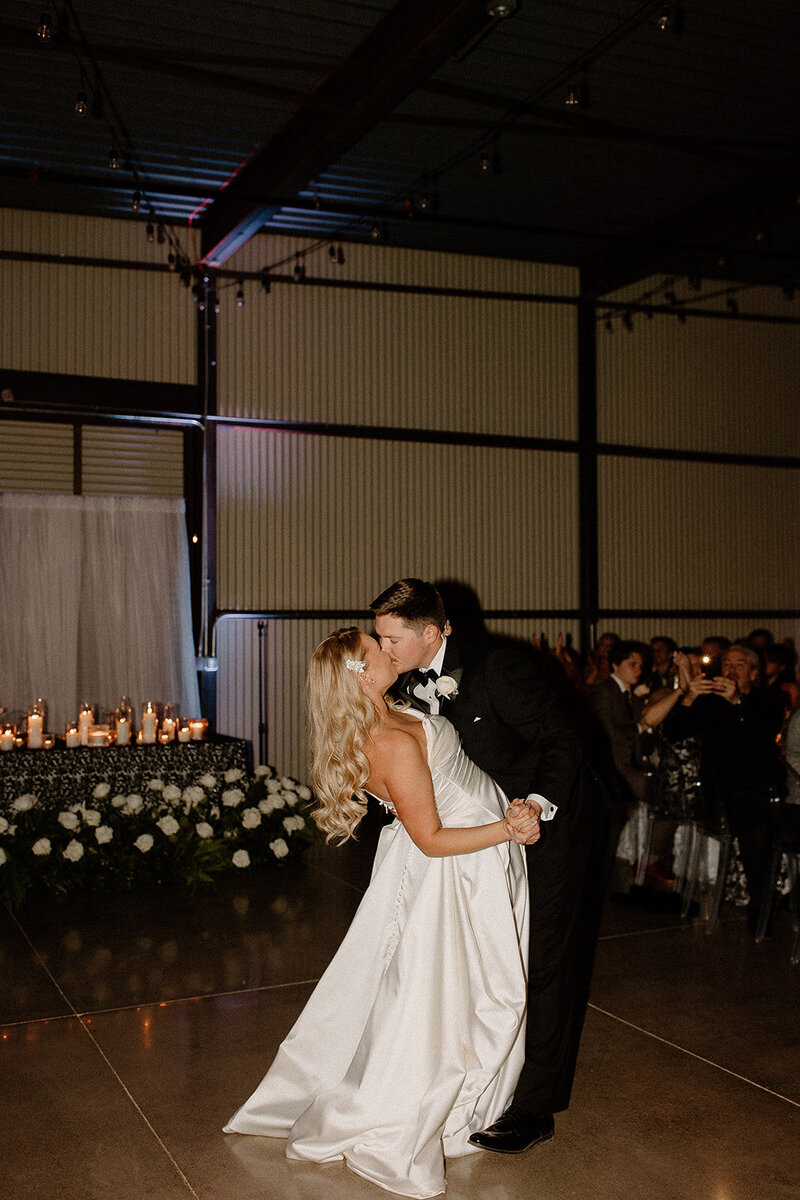 kelsey-kohl-wedding-preview-taylorraephotofilm-168