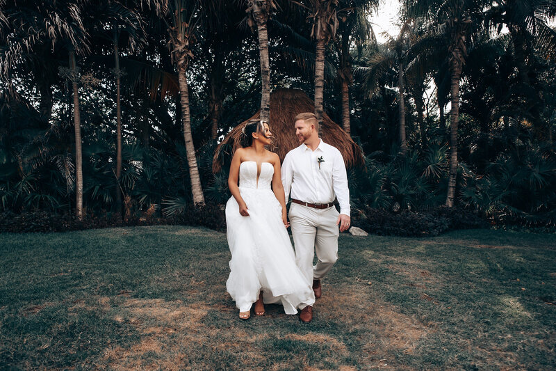 Real-Destination-Wedding_The-Fives-Beach-Hotel_Playa-del-Carmen-Mexico_Breanna-and-Mitchell-37