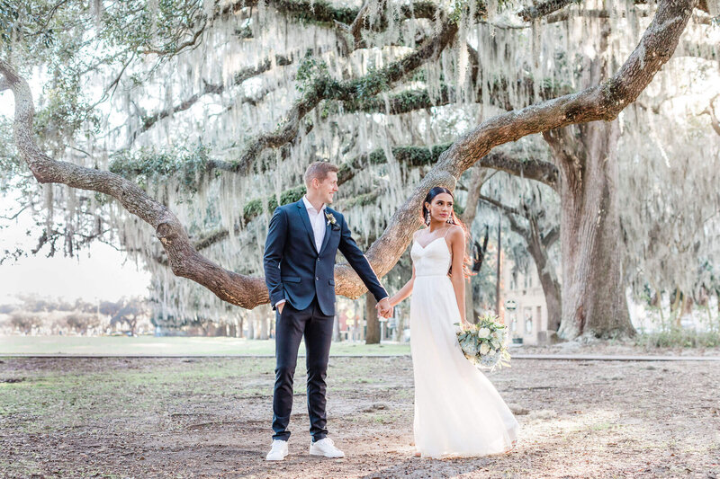 Savannah_Elopement_in_Forsyth_Park__Low_branch26