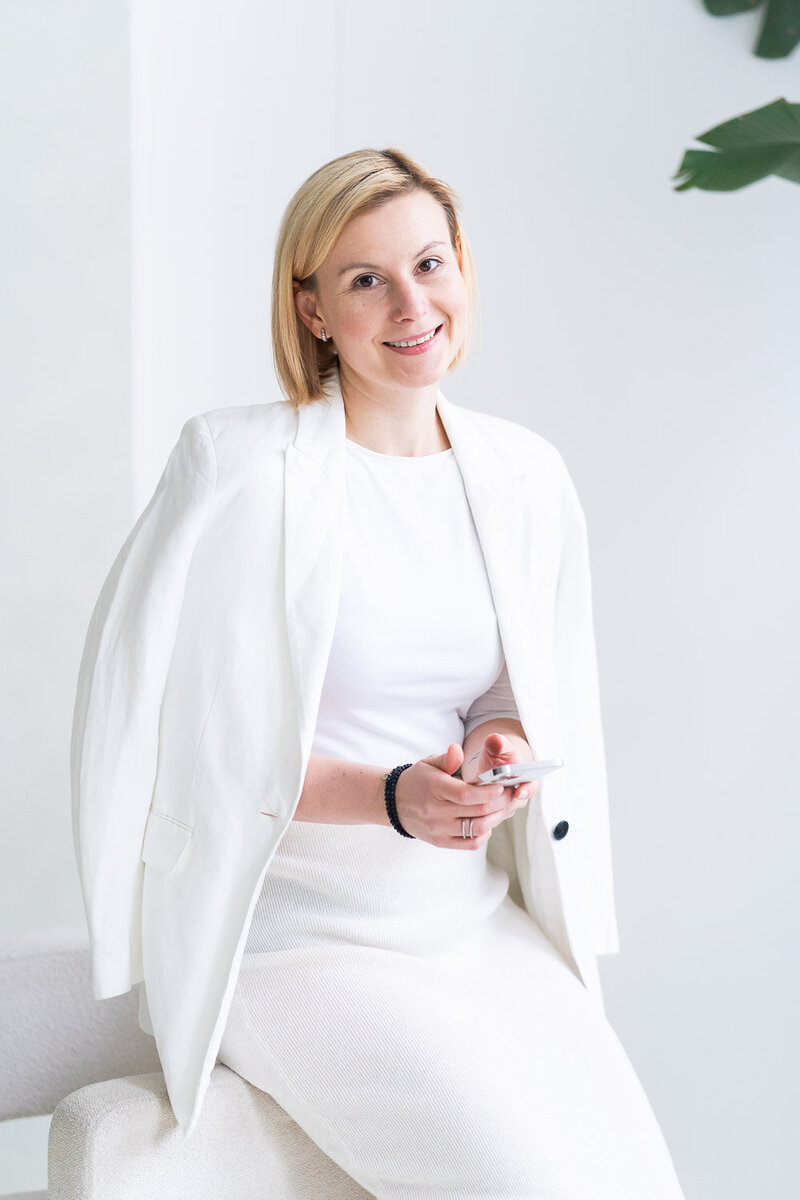 2024-11_Iva-Pagnoux-web-vyber-brand-foceni-27