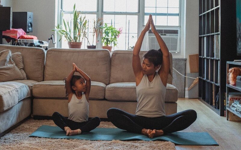 child-parent-yoga-home-virtual-family Photo by Kamaji Ogino from Pexels