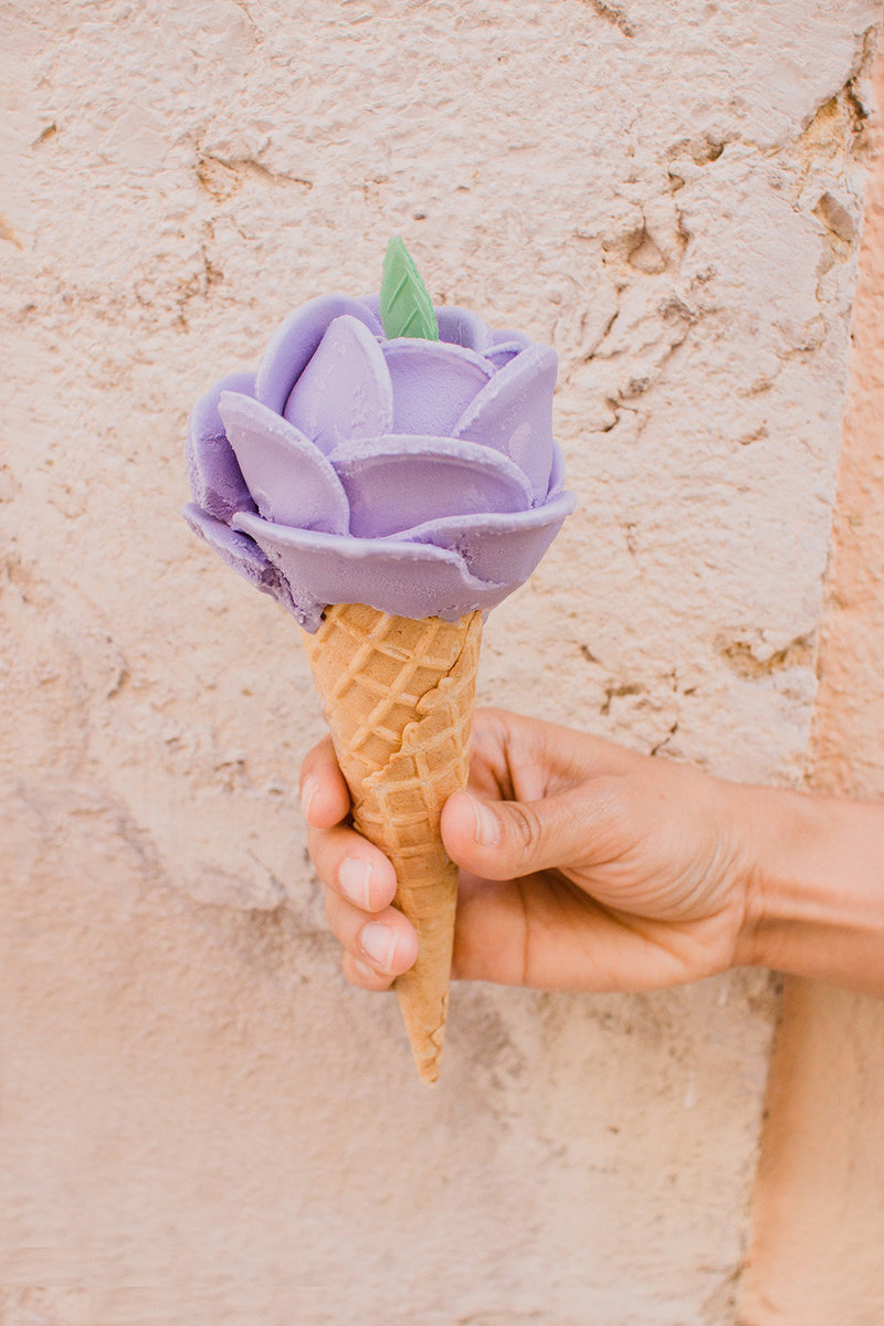 lavender icecream at moustiers sainte marie photograph taken by Andrea Marino
