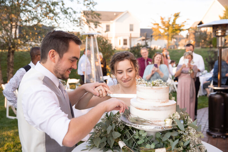 Reception-Formalities_Harrisburg-Hershey-Lancaster-Wedding-Photographer_Photography-by-Erin-Leigh_0157