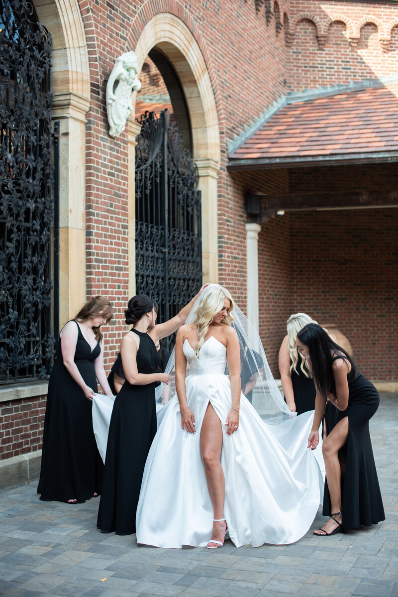 sarah-elizabeth-studio-ohio-wedding-hotographer-dayton-art-institute-hardy-wedding-party-89