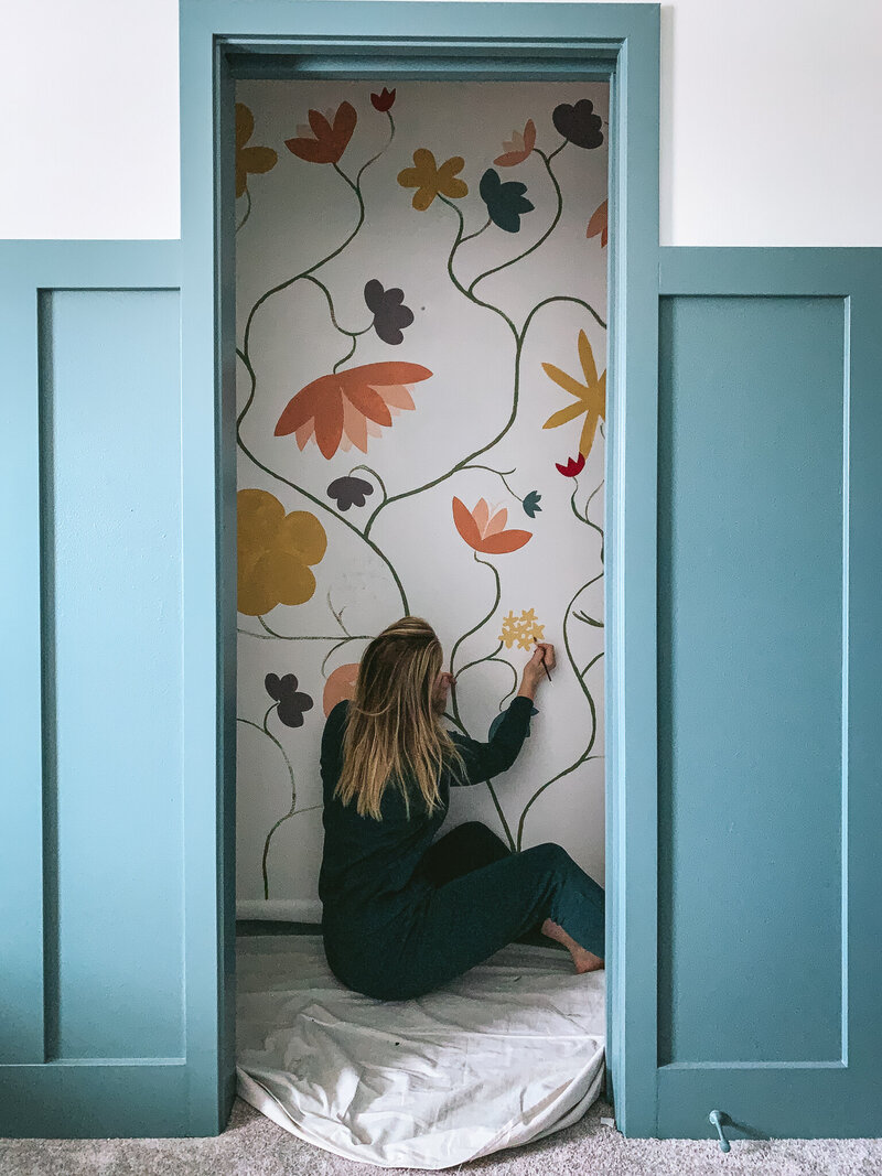Painting a floral wall mural