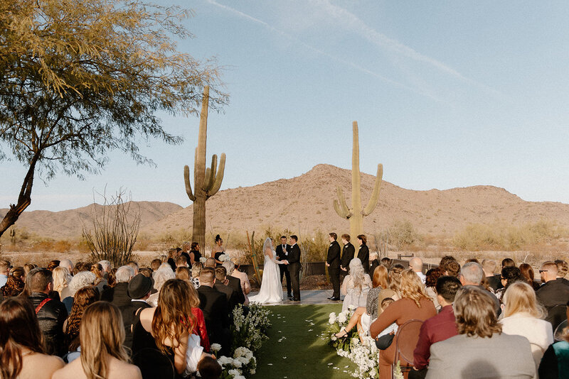 kelsey-kohl-wedding-preview-taylorraephotofilm-99