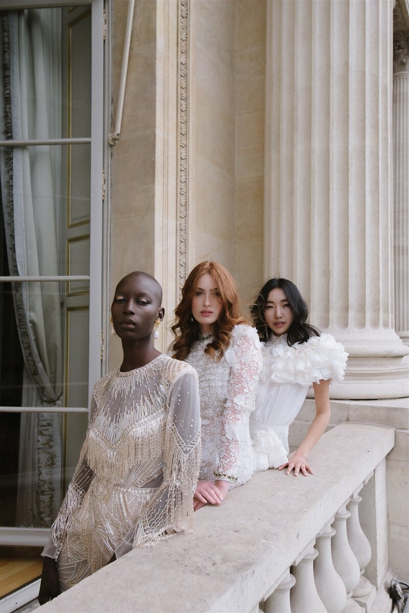 shooting-editorial-at-hotel-crillon-in-paris