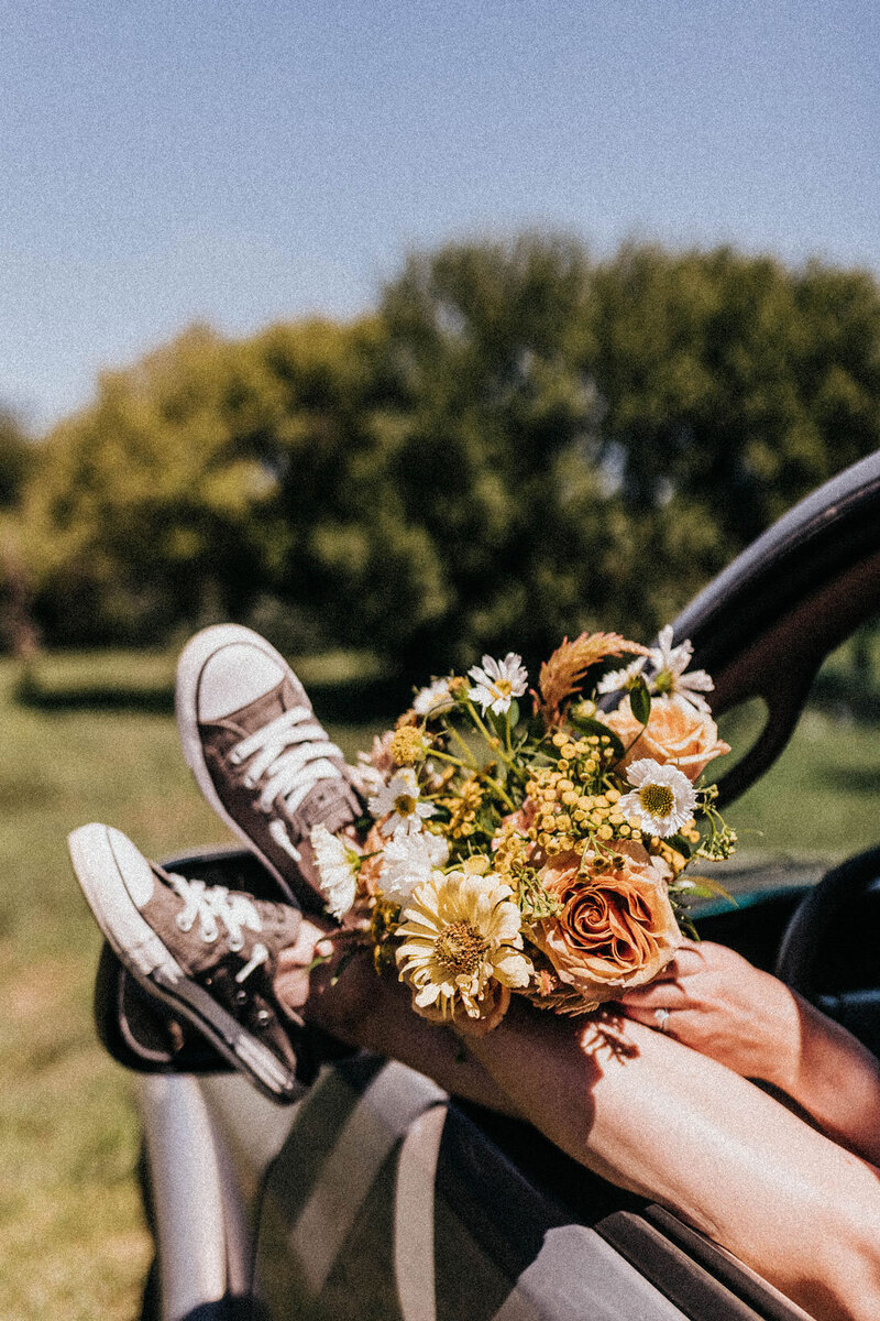 romantic-photography-for-wedding-florist